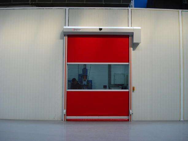 龍崗PVC快速卷簾門(mén)誠(chéng)信經(jīng)營(yíng) 打造高效耐用的工業(yè)門(mén)解決方案